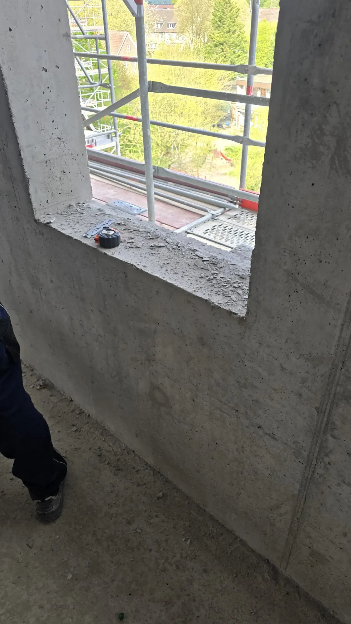 Fensteröffnung im Rohbau vor dem Einbau
